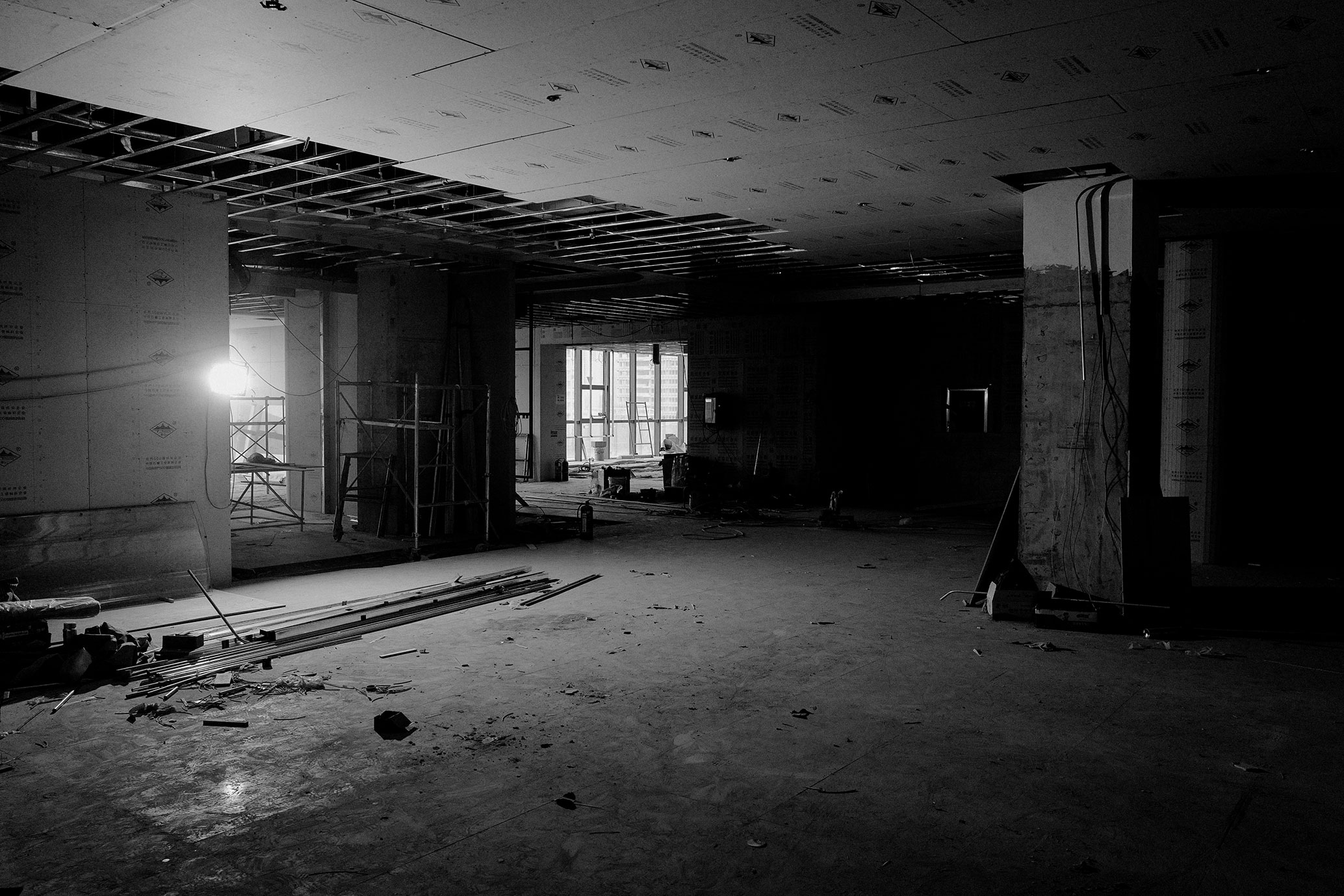 Furniture and built elements coordinated on site