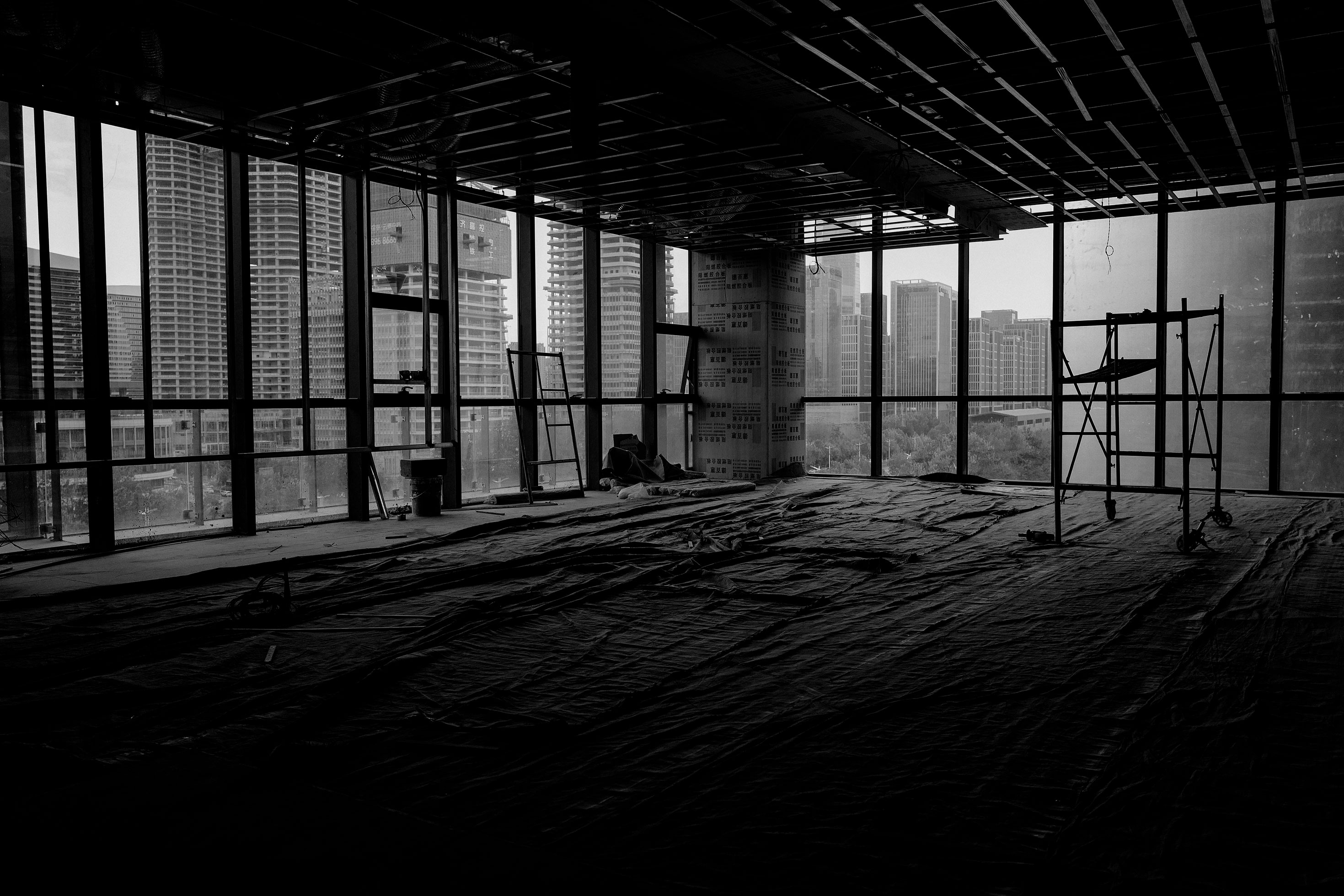Lighting installation and interior construction detail