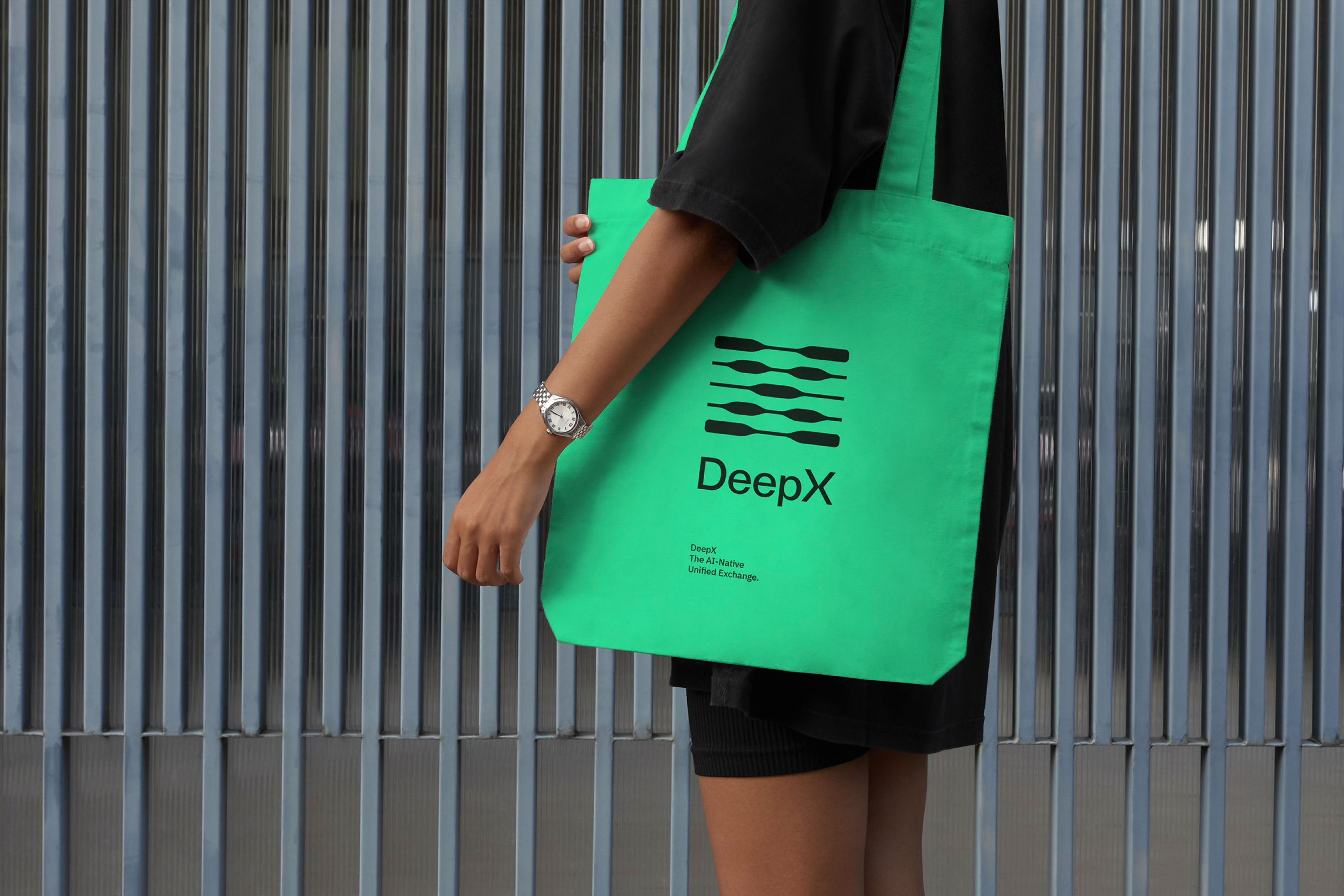 DeepX平台品牌传播中的高对比色彩视觉
